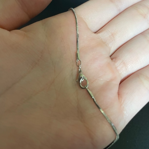 Hello Kitty necklaces - Picture 3 of 6